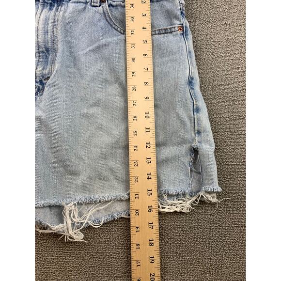 Levi's 560 Men's W36 Light Wash Frayed Hem Denim Cutoff Shorts‎ Casual - Picture 8 of 11